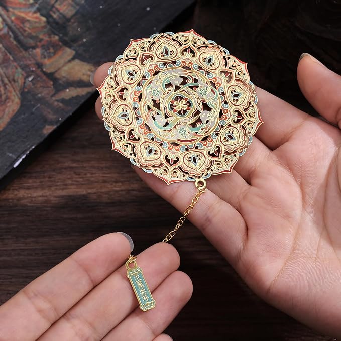 Elegant Dunhuang Metal Bookmark Gift Set, Luxury Bookmark with Pendant, Beautiful Three-Rabbits Gift Box for Book Lovers, Women and Teenage Readers