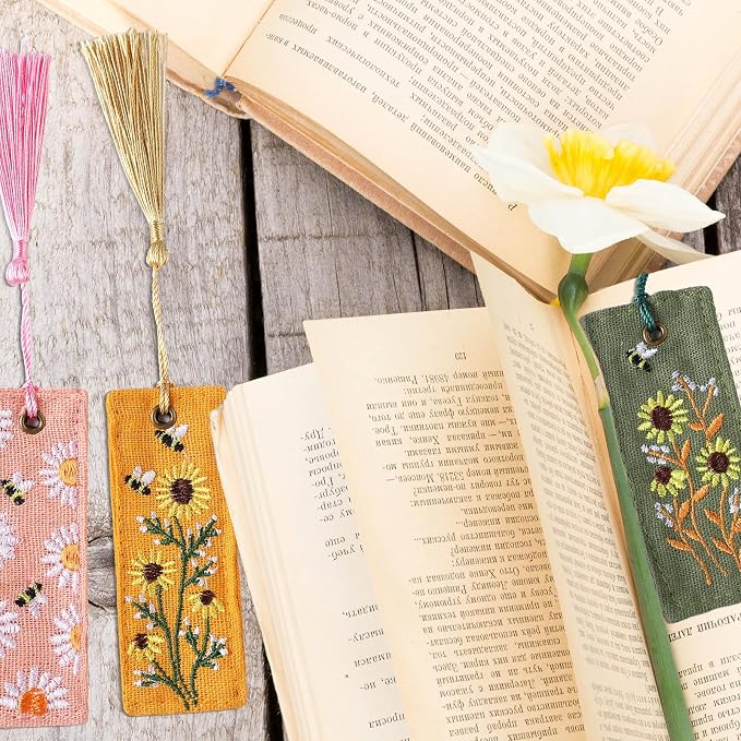 Skyygemm 5 Pcs Floral Embroidered Bookmarks with Tassels for Women Cute Handmade Flower Bookmark Bulk Linen Hand Embroidered Bookmark, Unique Book Lovers Gifts for Women Reading Lovers