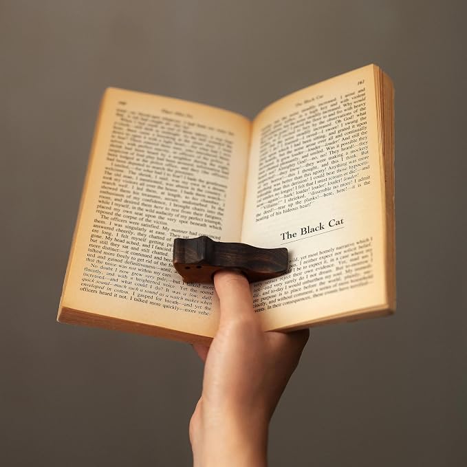 TILISMA Cat Book Page Holder – Handmade Natural Walnut Thumb Bookmark - Novel Reading Accessories Gifts for Readers, Book Lovers Gifts, Bookworm Gifts, Literary Gift - (Mini - 0.71")
