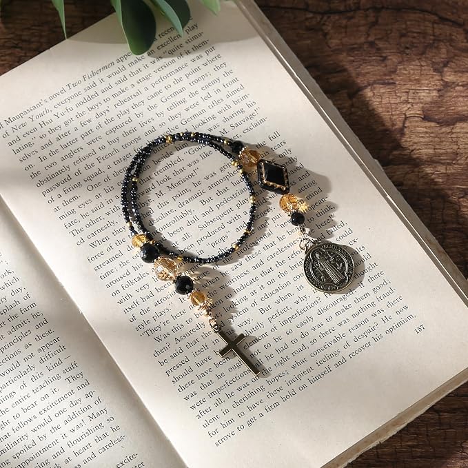 Christian Cross Beaded Bookmark - Vintage Beaded Book Mark for Women & Men, Unique Aesthetic Accessories Bookish Gifts for Booklovers Students Teachers