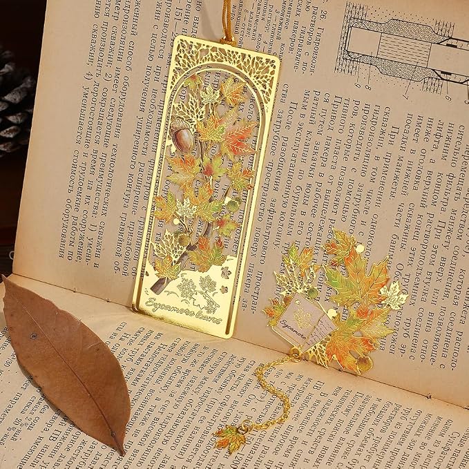 icceemee 2PCS Maple Leaf Theme Bookmark, Cute Bookmark for Women with Hollow-Out Square & Irregular Design, Natural Tassel Book Marks Set in Gift Box, for Book Lovers