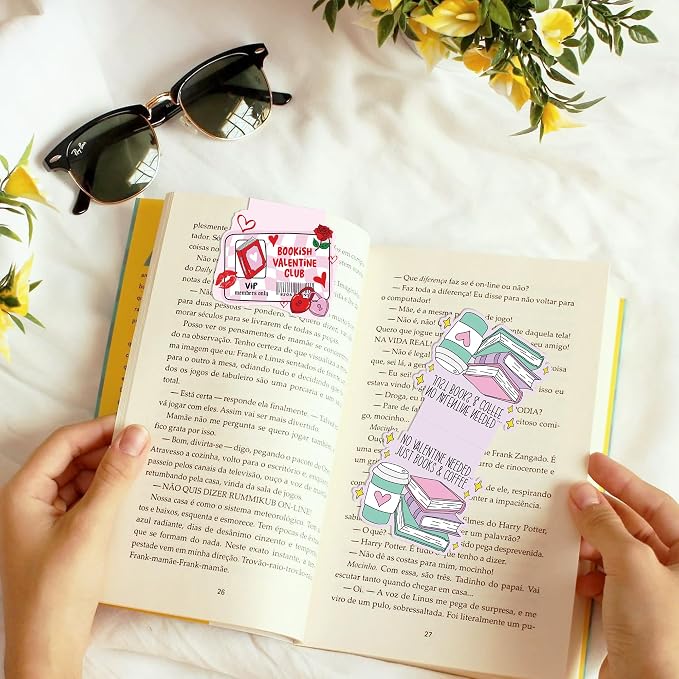 Valentines Day Magnetic Bookmarks, 10 Pcs Cute Pink Magnet Book Marks for Reading Women Book Lovers, Valentine Bookish Gifts for Her, Romantic Page Marker Clips for Journals Novels