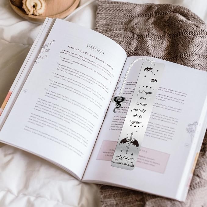 Dragon Metal Bookmark for Men, Fantasy Book Marks for Reading Men Women, Cool Dragon Page Marker with Chain Charm, Bookish Gifts Merch for Readers School Office Supplies