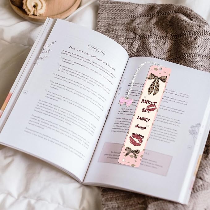 Cute Metal Bookmarks, Y2K Pretty Girly Bookmark Page Clips with Pink Bow, Charm Romance Book Accessories Gift for Reading Women Book Lovers
