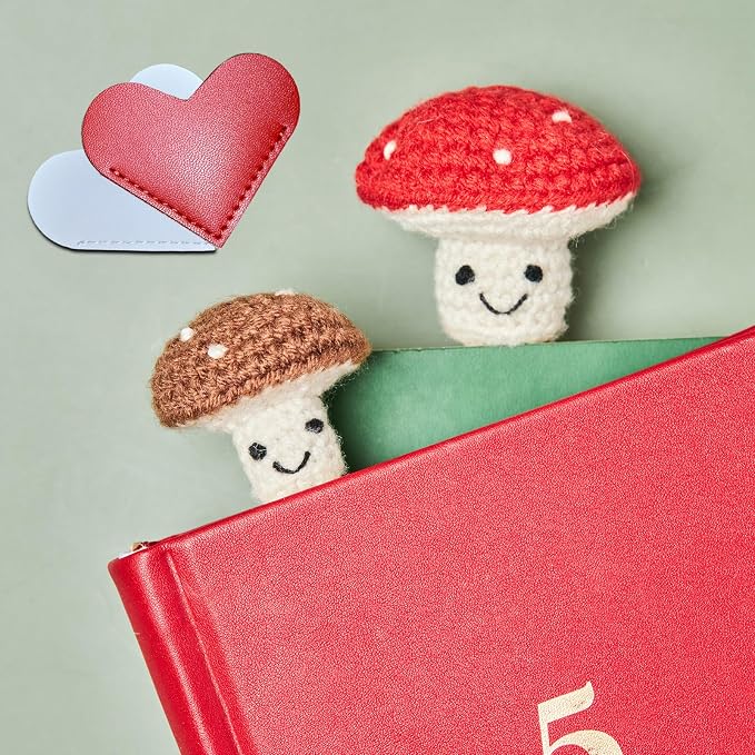 CharySim Crochet Mushroom Bookmark Set, 2PC Cute Handmade Mushroom Bookmarks for Women, 3D Aesthetic Funny Bookmark Gift for Book Lovers, Teacher Appreciation Gift