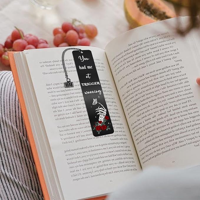 Dark Romance Metal Bookmark, Gothic Book Marks with Roses Design, Spicy Smut Page Marker Clips for Book Lovers, Dark Romance Merch Bookish Gifts for Reading Women Birthday Christmas