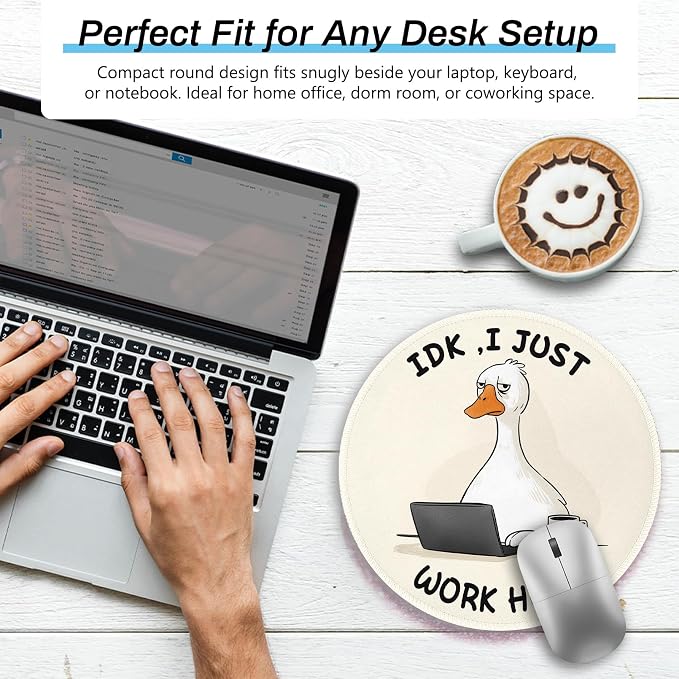 Gctriki Goose Round Mouse Pad, Cute Office Decor for Women, Funny Small Mousepad，Stitched Edge Non-Slip Rubber Base, Personalized Computer Mouse Pads for Laptop Mouse，Office Desk Accessories Gifts