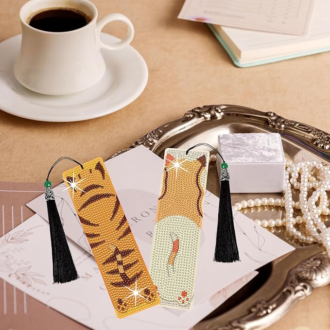 8PCS Diamond Painting Art Bookmarks,Cute Acrylic Bookmarks Crafts Kits Gifts with Pendants for Adult Women Book Lovers (cat2)