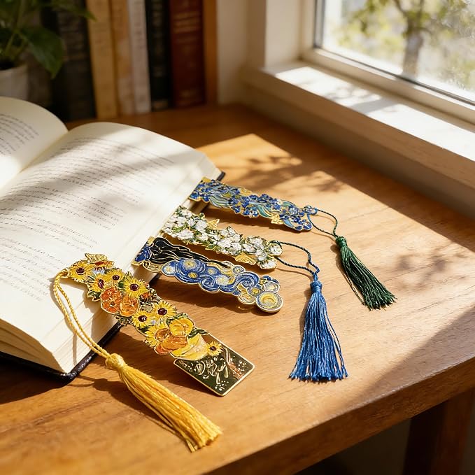 4 Pieces Elegant Metal Bookmarks with Tassel, Hollow Out Art Design Bookmarks with Tassels for Books and Journals (4 Pieces)