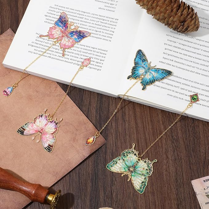 4 Pcs Butterfly Metal Bookmarks for Women, Aesthetic Vintage Book Marks for Reading Women, Cute Bookmarks with Chain, Book Lovers Gifts, Unique Mark Gifts for Books Lovers, Books Accessories