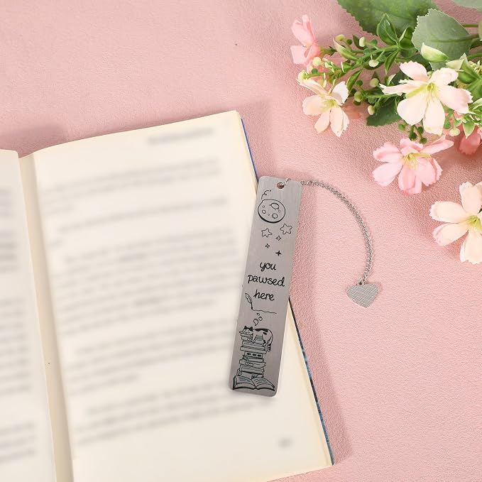 Cat Bookmark for Book Lovers, Cute Zinc Alloy Bookmark with Lazy Sleeping Kitten Design Reading Accessories for Women Men & Cat Lovers