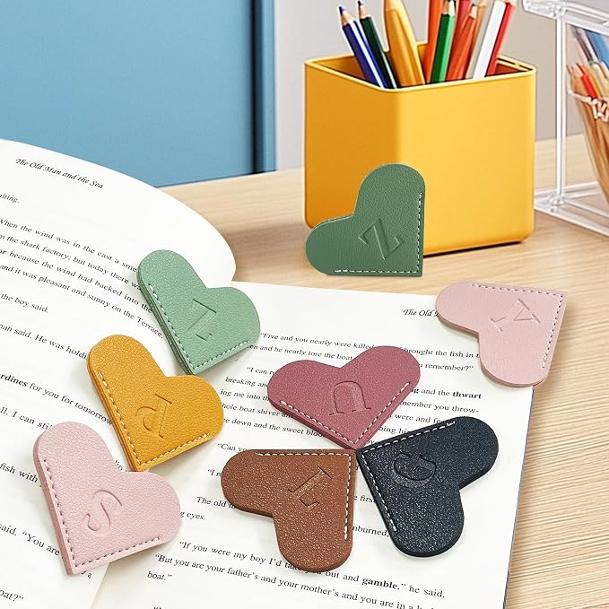 6Pcs Personalized Leather Heart Bookmark with Initial,26 A-Z Letters Cute Corner Book Mark for Reading,Book Page Accessories for Women, Book Lovers, Teachers, Students Gifts