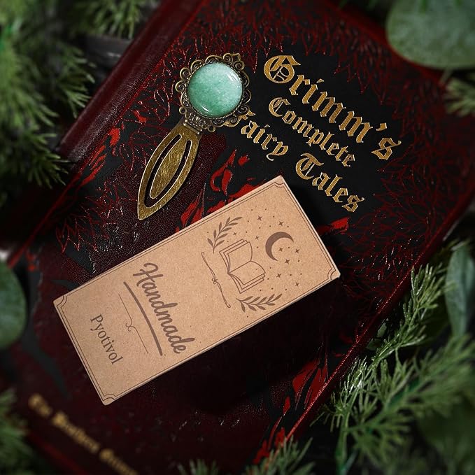 1Pcs Vintage Green Aventurine Bookmark with Natural Crystal Stone - Fantasy Brass Metal Green Jade Bookmarks for Reading Women, Men, Book Lovers, Girls and Teachers Book Marks(Green Jade)