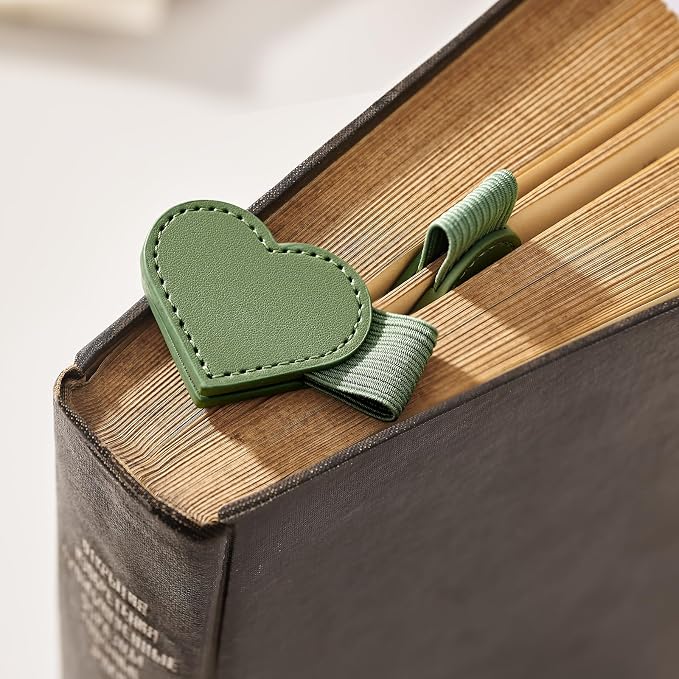 2Pcs Magnetic Leather Bookmarks with Gift Box Heart-Shaped Magnetic Pen Holder Book Marks Clip Gift for Book Lover Readers Cute Bookmark for Women, Green