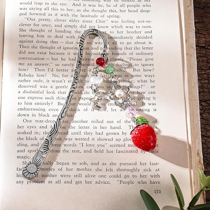 Unique Strawberry Bookmark Gift - Charm Pink Aesthetic Page Mark Cute Silver Chain Pendant Tassel Metal Bookmarks Reading Women Girl Friends Book Club Reader Birthday Valentines Retirement