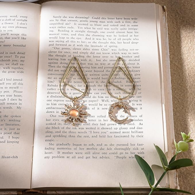 Celestial Tarot Moon Bookmark - 2 PCs Fantasy Sun Star Gold Bookmarks Reading Reader Bookish Paperclips Book Mark Astrology Lovers Romance Witchy Mystical Literature Fans Birthday Gifts