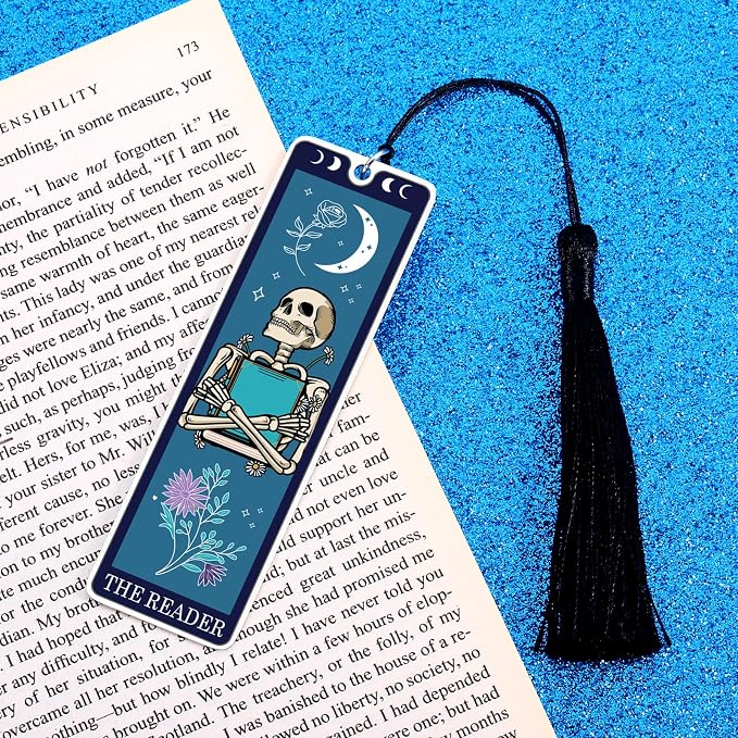 Halloween Spooky Bookmarks Basket Stuffers for Women Unique Skull Tarot Card Bookmark for Book Lovers Halloween Boo Basket Stuffers for Him Tarot Metal Bookmark with Tassels, Funny Christmas Bookmarks