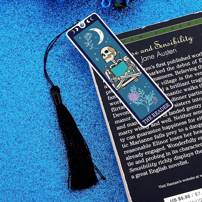 Halloween Spooky Bookmarks Basket Stuffers for Women Unique Skull Tarot Card Bookmark for Book Lovers Halloween Boo Basket Stuffers for Him Tarot Metal Bookmark with Tassels, Funny Christmas Bookmarks