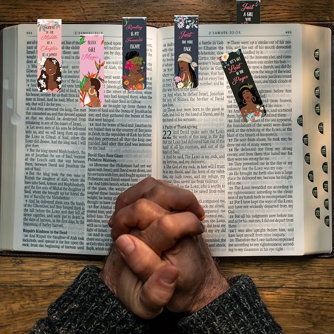 Black Girl Inspirational Bookmarks: 30 PCS Magnetic Floral Bookmark Clips, Empowering Quotes and Cute Book Marks for Reading, Thoughtful Gifts for Women Girls, Book Lovers Classroom Office Supplies