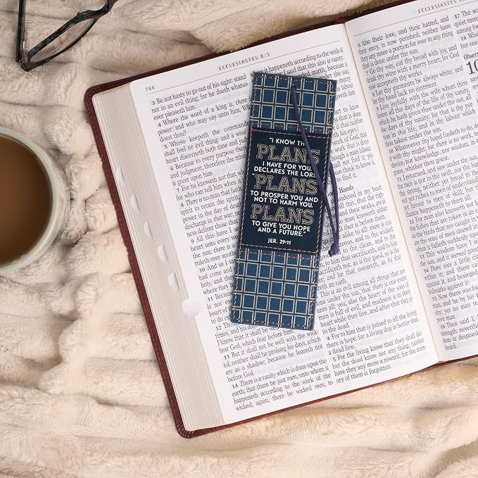Christian Art Gifts Premium Vegan Leather Encouraging Scripture Bookmark for Graduates: I Know the Plans Inspriational Scripture, Sturdy Cord, Durable Book Reading Accessory, Navy Blue & Gold Plaid