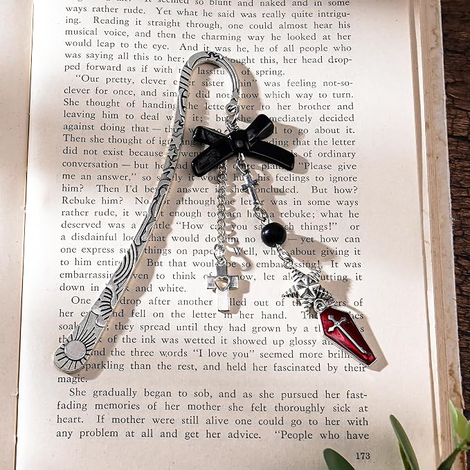 Charm Gothic Bookmark Gifts - Fantasy Unique Dark Aesthetic Silver Chain Tassel Metal Book Mark Black Bow Cross Star Personalized Bookmarks Reading Women Girls Readers Birthday Valentines