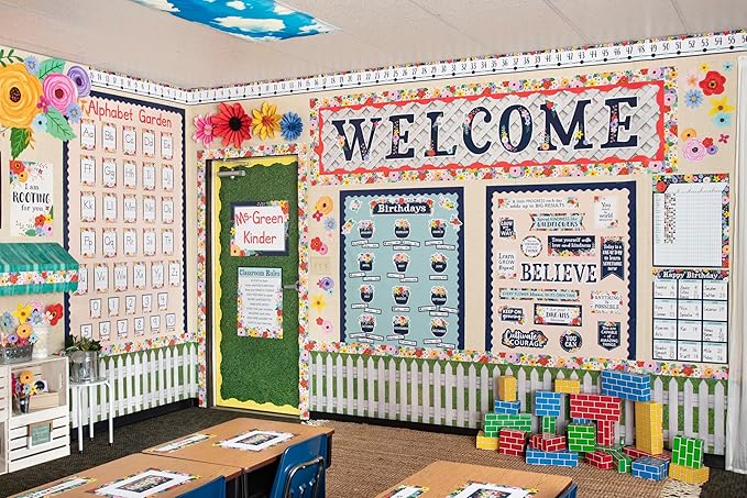 Teacher Created Resources Fun Size White Picket Fence Better Than Paper® Bulletin Board Roll (TCR77467)