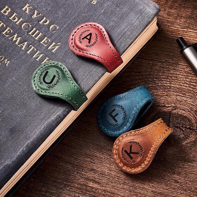 Magnetic Leather Bookmark with 26 Initial for Reading Women,Personalized Magnet Book Marks Gifts for Men,Book Lovers (Red, M)