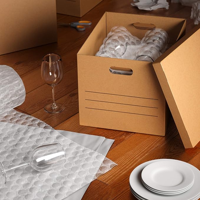 Amazon Basics Moving and Storage Boxes with Handles and Lift-Off Lids, Medium, 19" x 14.5" x 15.5", Brown, 10-Pack