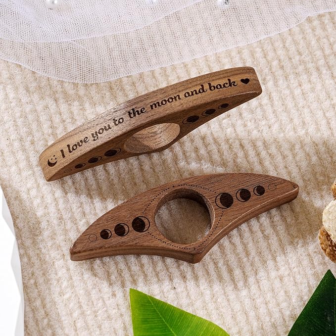 I Love You to The Moon and Back - Personalized Book Page Holder, Page Holder Christmas Valentines Gift for Women, Book Lover Gift, Wooden Thumb Page Holder