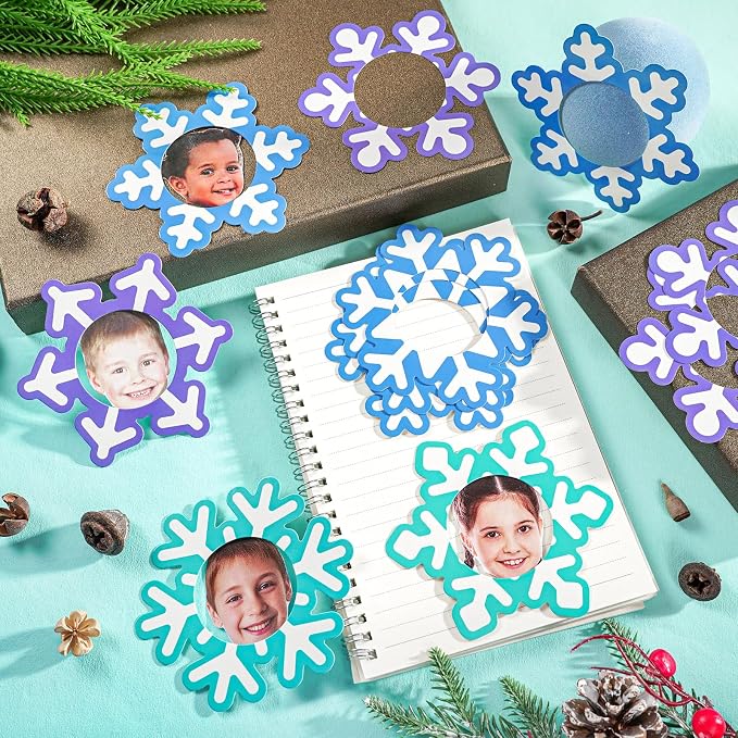 60Pcs Winter Snowflake Paper Cutouts Winter Bulletin Board Decoration Snowflake Blue Purple DIY Photo Craft Cutout Christmas Classroom Supplies for Teacher Student School Holiday Chalkboard Wall Decor