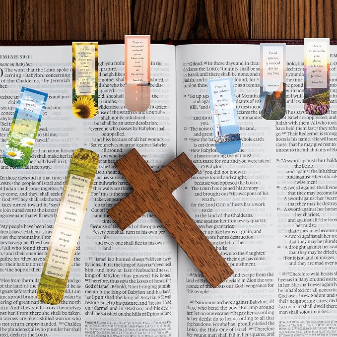 Spanish Bible Magnetic Bookmarks: 30PCS Separadores de Biblia en Español Book Marks Bible Study, Inspirational Book Clips with Scripture, Religious Christian Gifts for Women Men Church Members