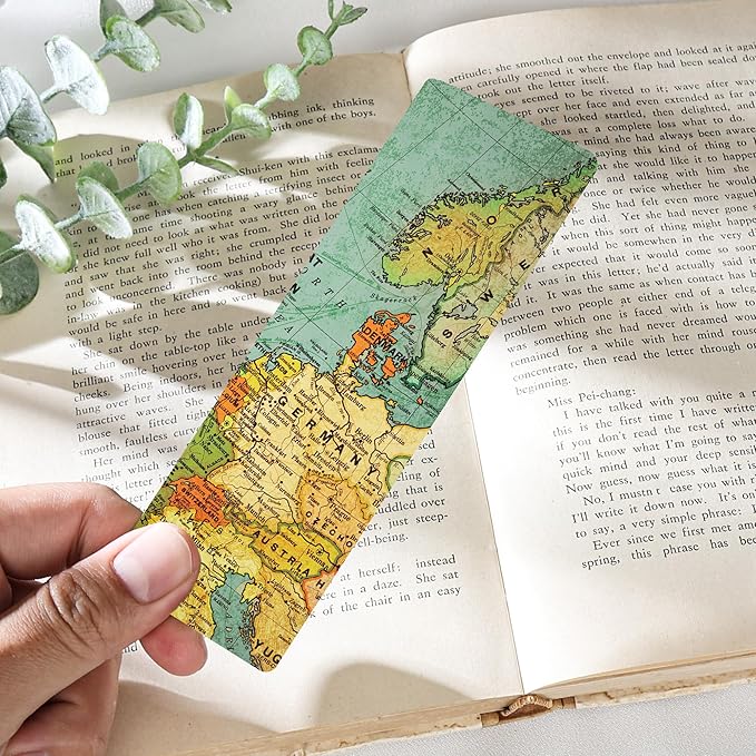 Vintage Bookmark Bulk Gifts - 100 Pcs World Map Paper Bookmarks for Women Students Men Book Lovers Retro Page Marks School Office Reading Accessories Bookish Gift for Birthday Christmas